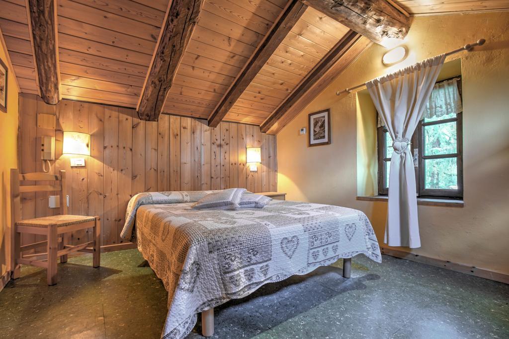 Hotel Locanda Belvedere Courmayeur Exteriör bild